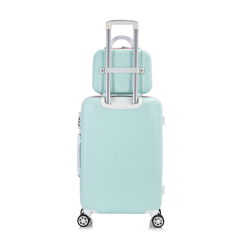 Telescopic handle spinner luggage